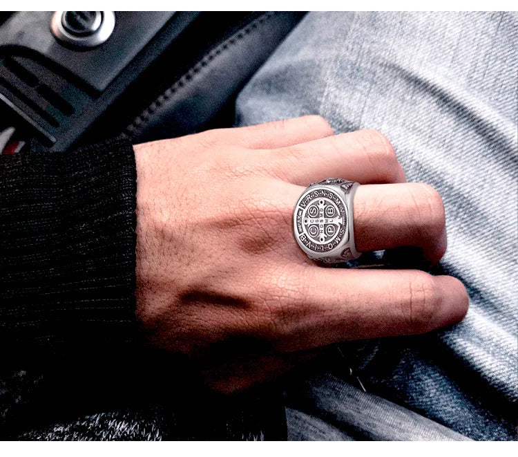 Anel Saint Benedict Prata