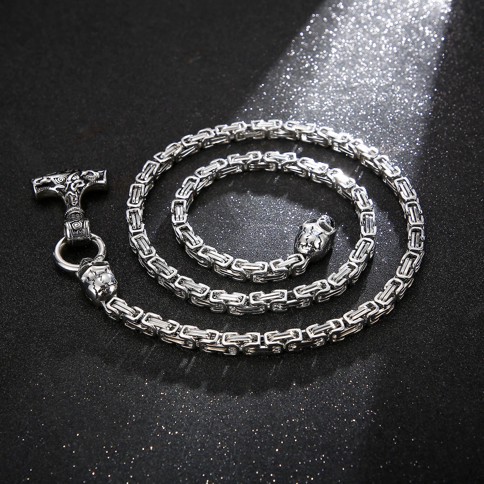 Colar Caveira Martelo Viking