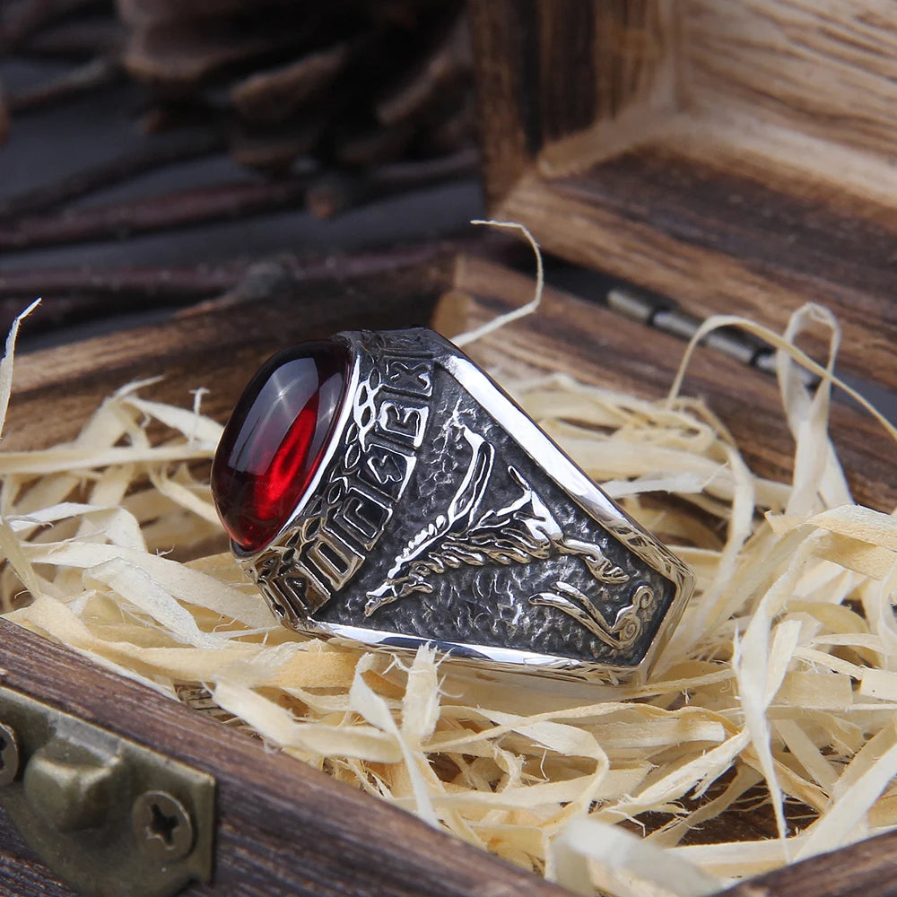 Anel Viking Wolf Pedra Vermelha