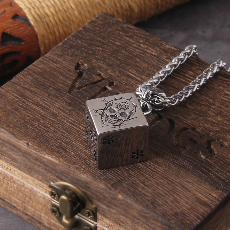 Colar Cubo Skull Viking