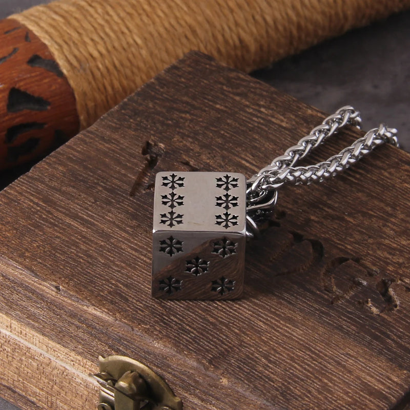 Colar Cubo Skull Viking