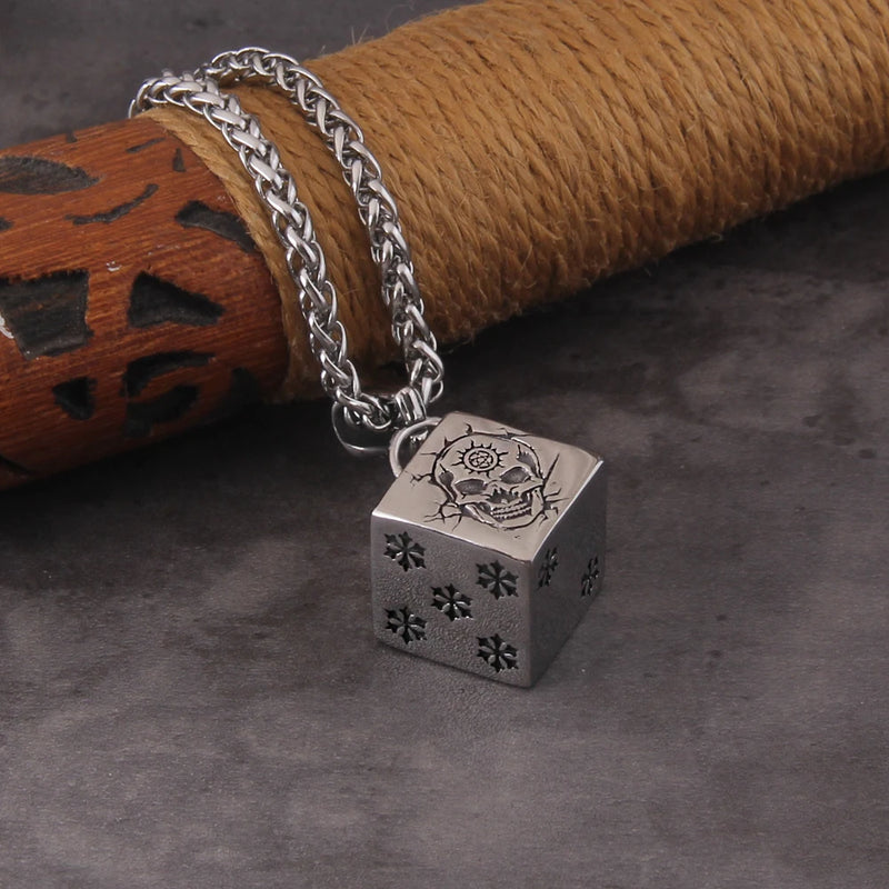 Colar Cubo Skull Viking